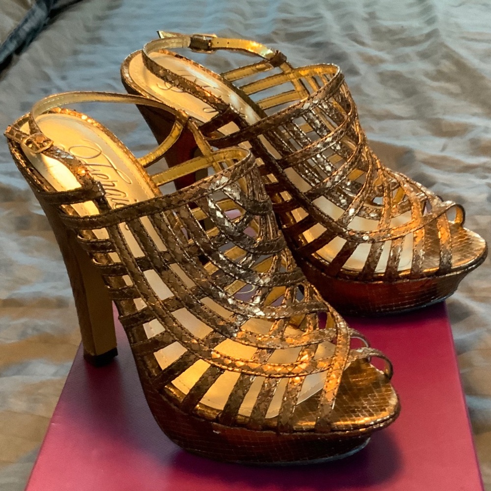 Fergie bronze caged heels. Size 7.5. Style Lucy.